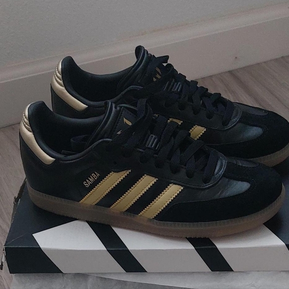 Adidas Samba Black and Gold Sneakers - Picture 3 of 8